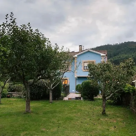 Casa Con Piscina En El Corazon De Cantabria.