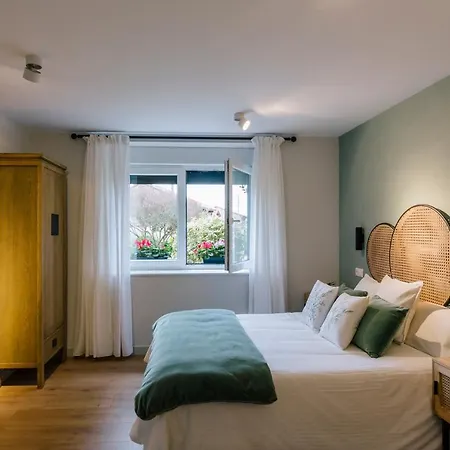 Casa Con Piscina En El Corazon De Cantabria. Villa Cos