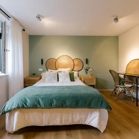 Casa Con Piscina En El Corazon De Cantabria. Villa